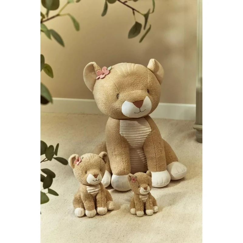 Jucarie din plus - Leoaica - 17 cm - Safari Friends - Little Dutch 3