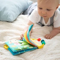 Set cadou la nastere Girafa Sophie (Girafa Sophie + cartulie cu activitati + zornăitoare) 7