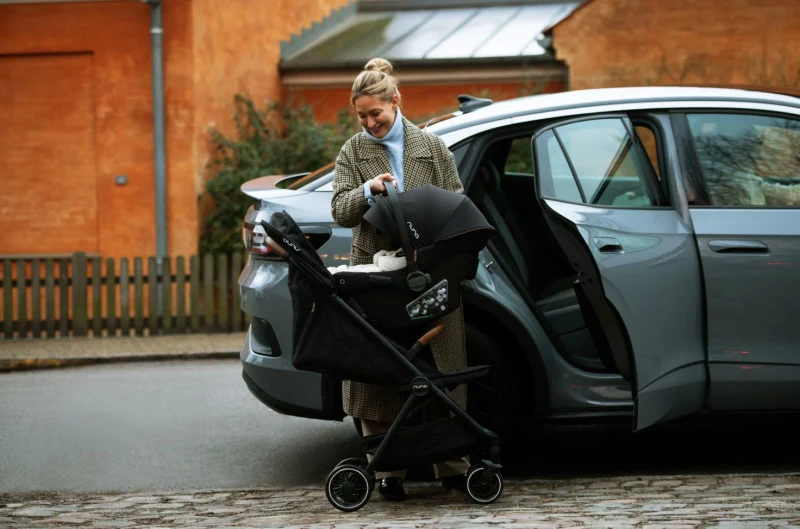 Scoica auto cu ISOFIX integrat Nuna PIPA URBN Caviar, nastere - 75 cm 3