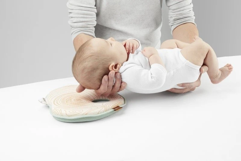 Perna ergonomica din bumbac organic Babymoov Lovenest Original Natural Care 2