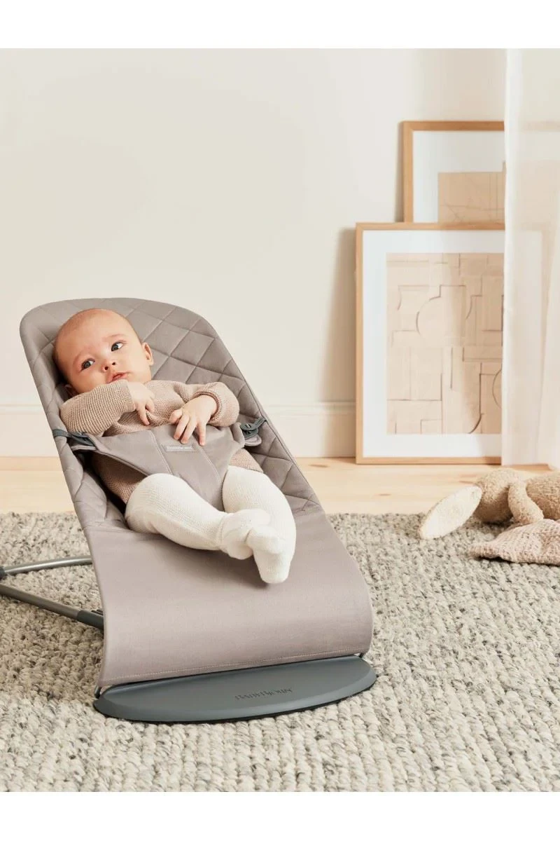 Balansoar BabyBjorn Bliss Woven C-Quilt Sand grey 3
