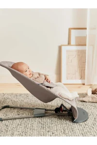 Balansoar BabyBjorn Bliss Woven C-Quilt Sand grey 4