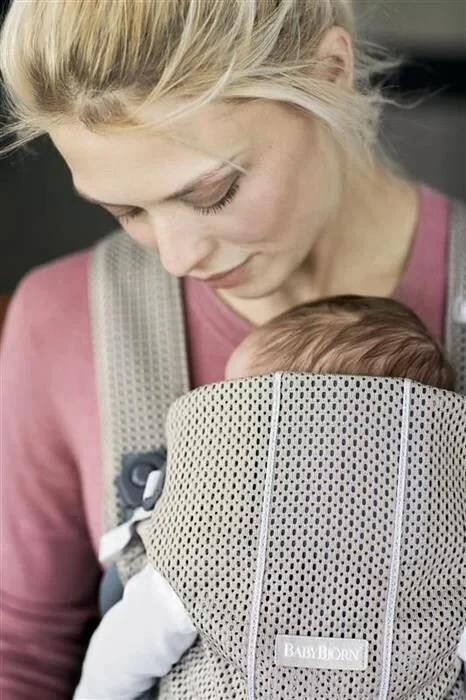 Marsupiu anatomic Babybjorn Mini Greige, Mesh 2