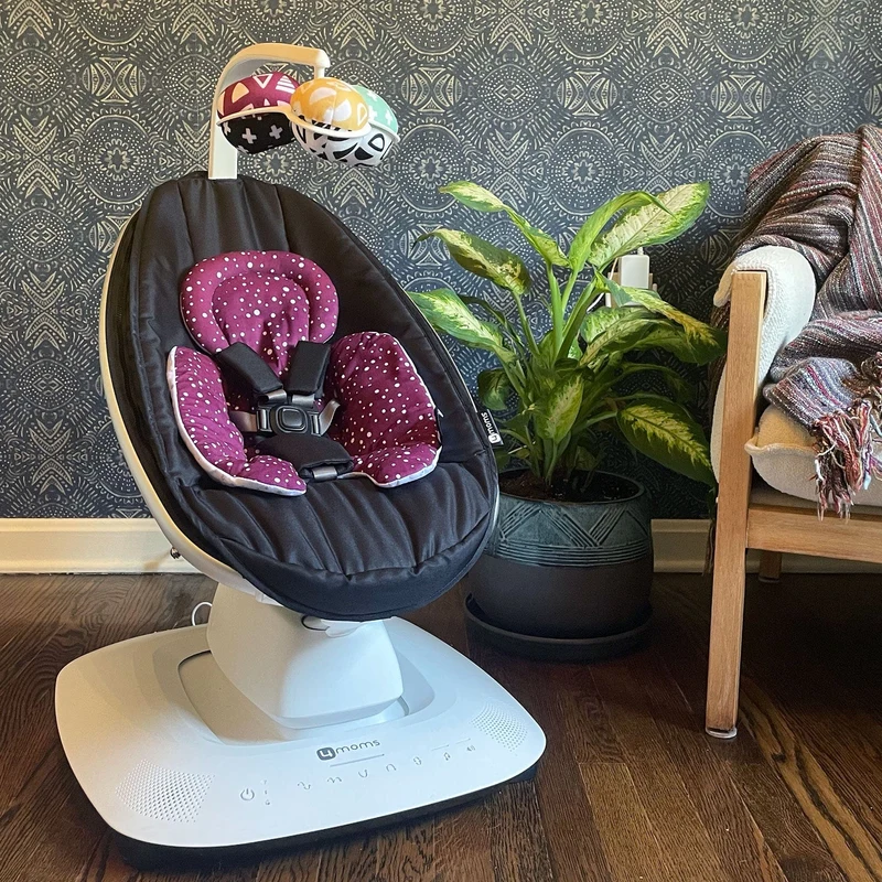 4Moms Leagan Mamaroo 5.0 Classic Black 3