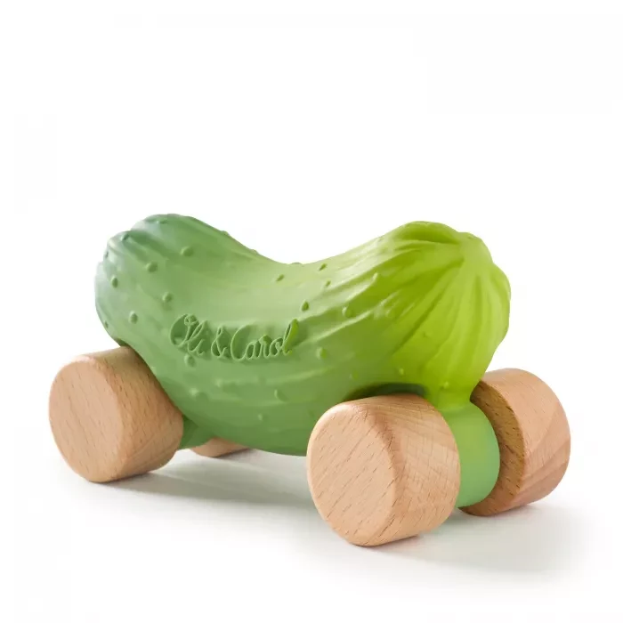 Jucarie din cauciuc natural masinuta - Pepino the cucumber - Oli & Carol 2