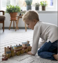Trenulet din lemn pentru stivuire - Sailors Bay - Little Dutch 2