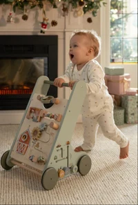 Antemergator/Premergator din lemn FSC cu activitati - Little Farm - Little Dutch 3