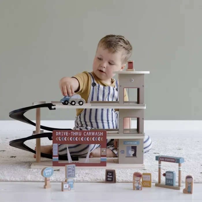 Деревянная парковка – расширение Little Railway Collection – Little Dutch 2