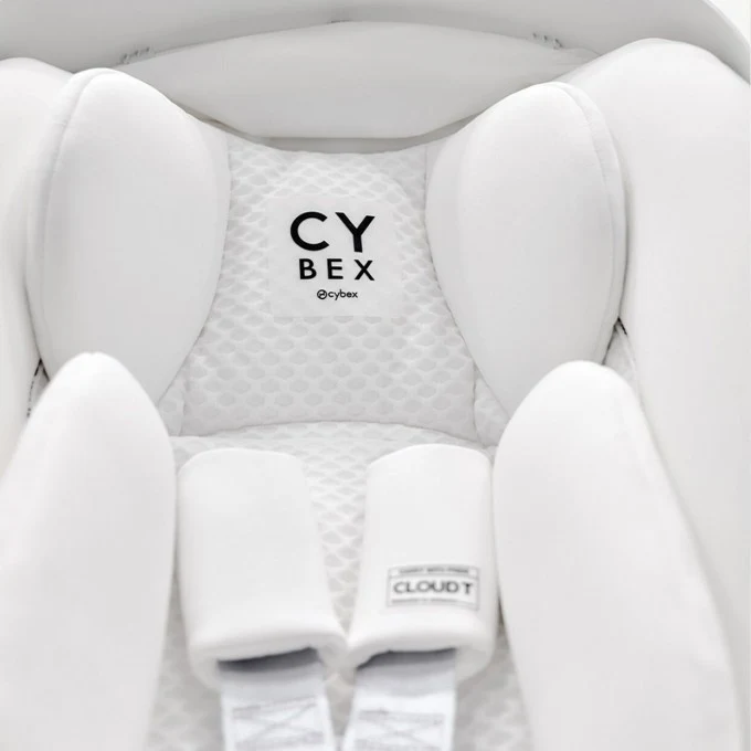 Scaun auto Cybex Cloud T i-Size Urban Mobility White 6