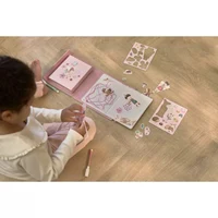 Carte magnetica cu figurine - Rosa Fairy Garden - Little Dutch 8
