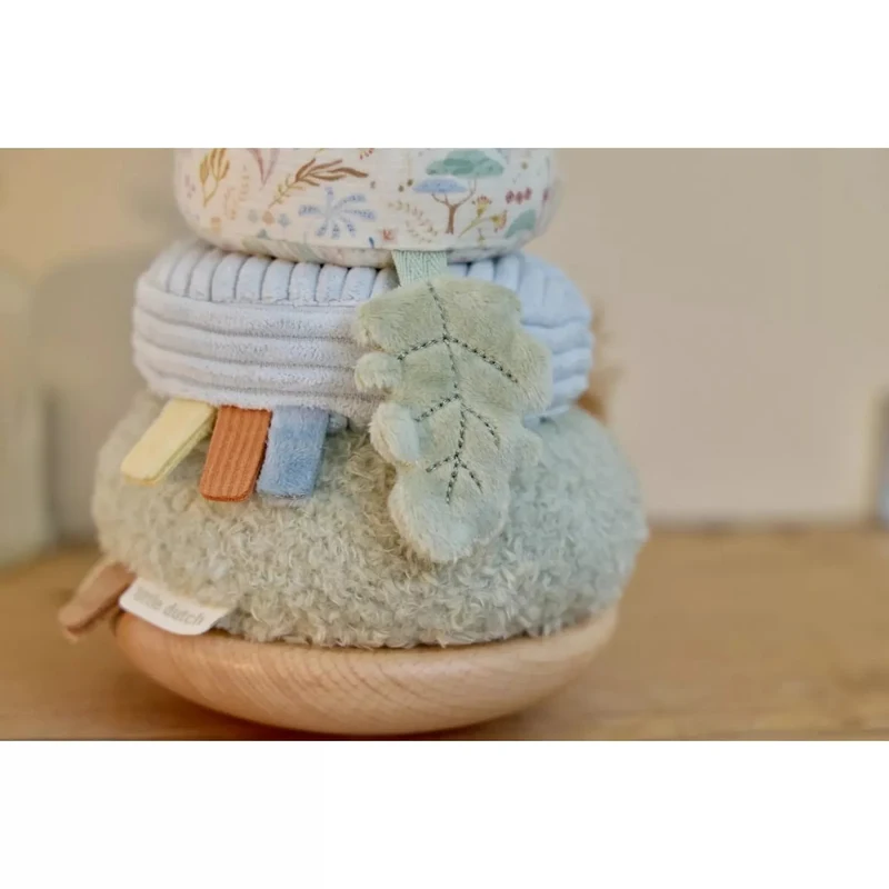 Jucarie din lemn FSC si textil pentru stivuire - Safari Friends - Little Dutch 6
