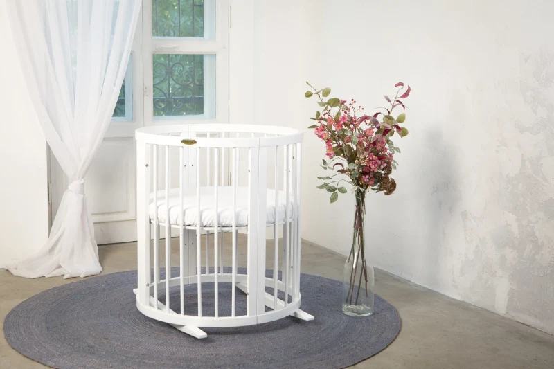 Patuc transformabil pentru copii 9 in 1 Smart Bed Rotund Milky, 72x72x120cm IngVart 6